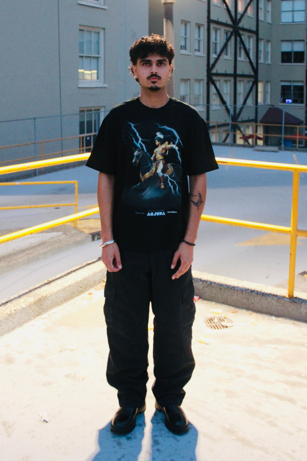 ARJUNA OVERSIZED STREETWEAR T-SHIRT